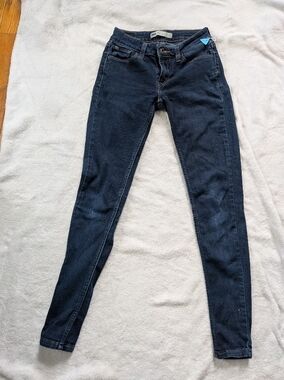 Levi's Dark Indigo Skinny Jeans Size 0